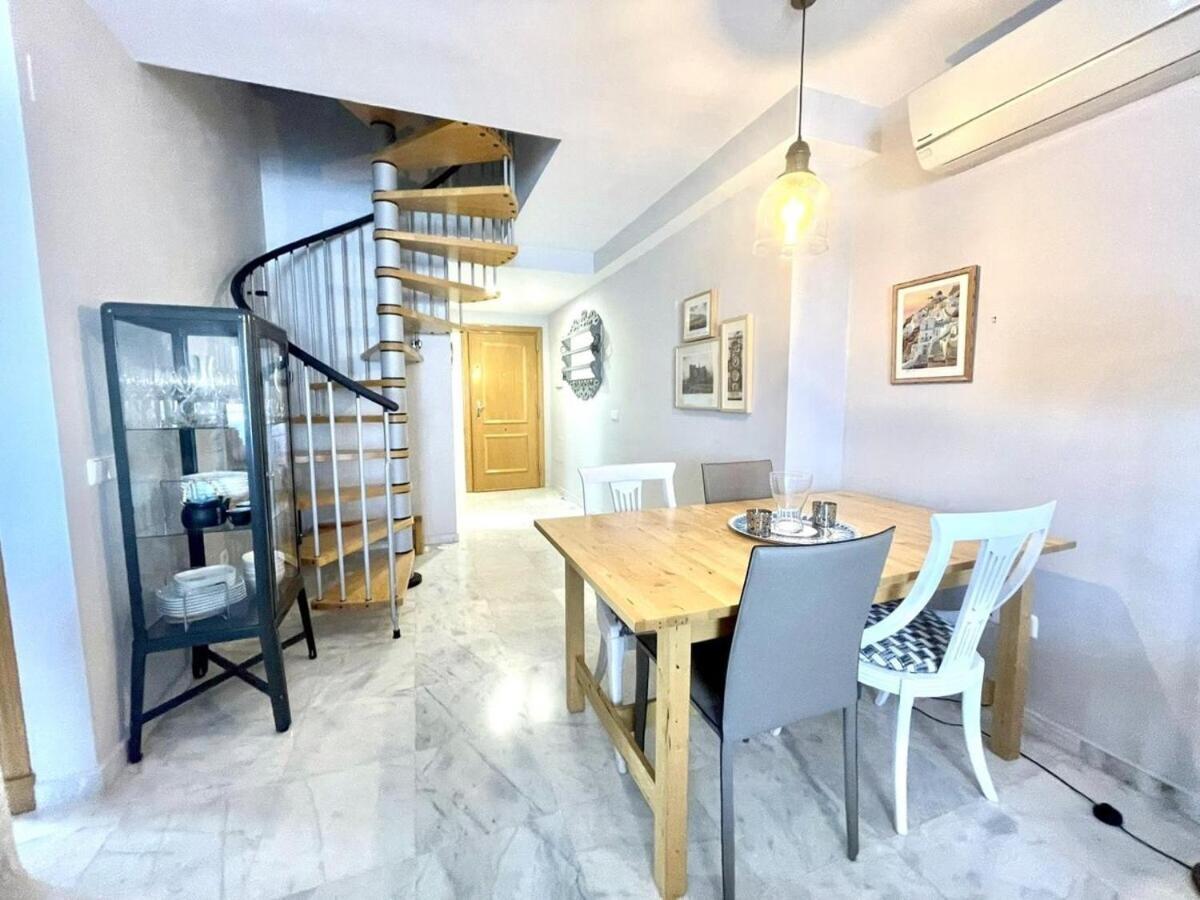 Calu Homes Duplex Cerca Playa De Huelin マラガ エクステリア 写真